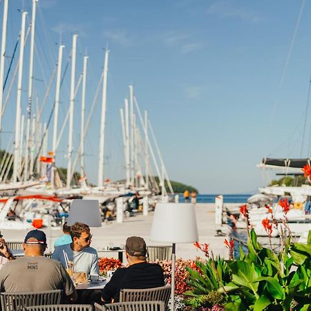 Apartments Vala Vela Luka Eksteriør bilde